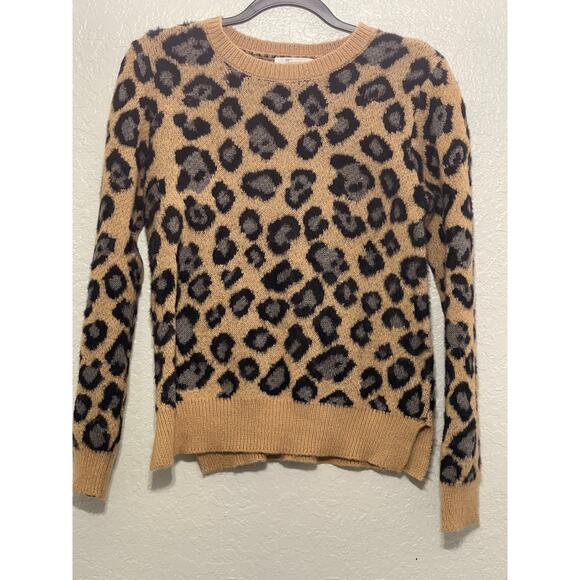 89 Madison Sweatshirt Size M – Animal Print, Fluffy, Mob Wife Vibes - Picture 1 of 4